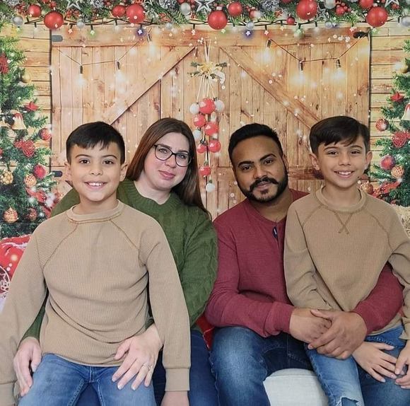 Meet your Posher, Tiffini - Picture 1 of 1